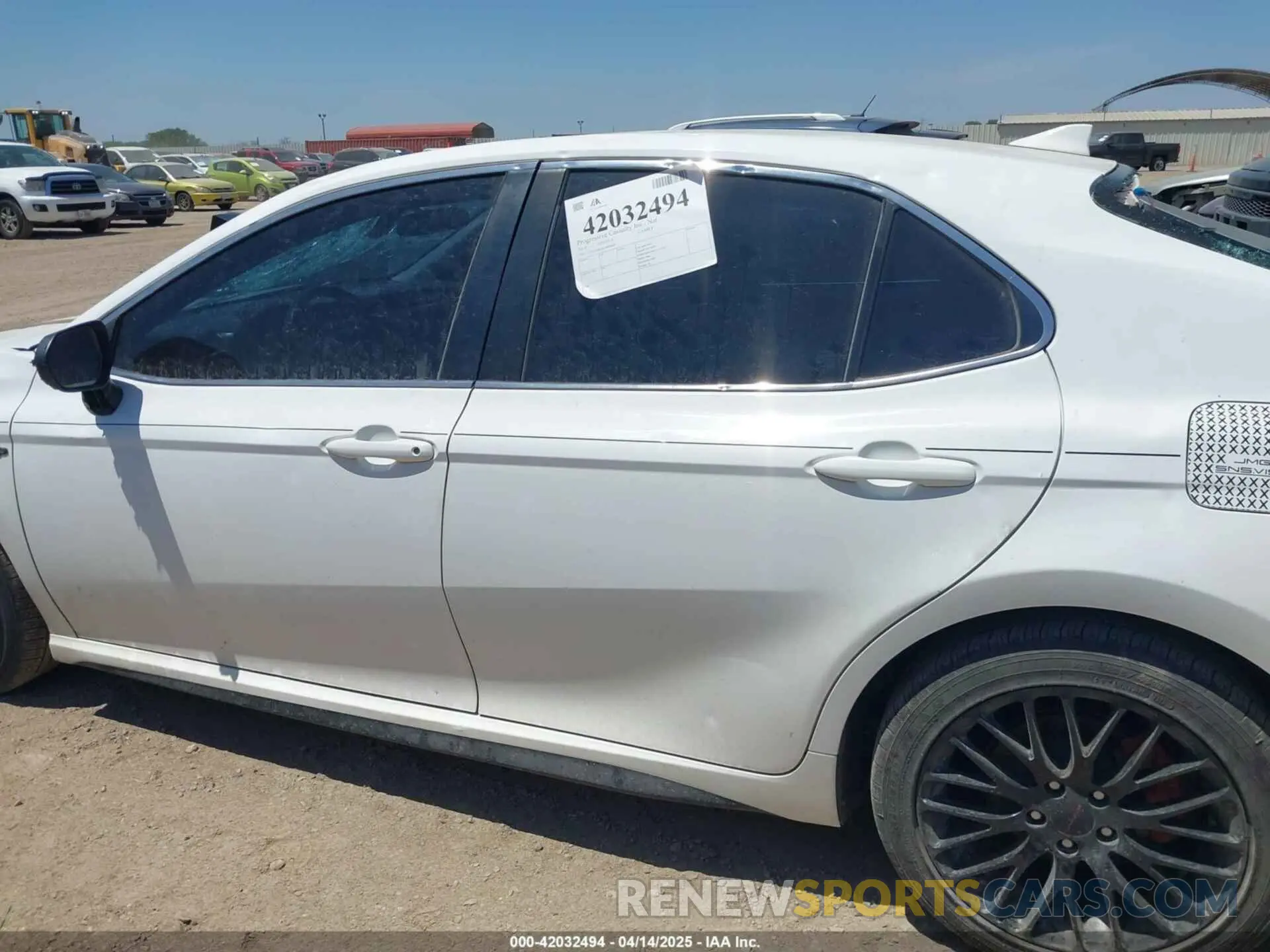 14 Фотография поврежденного автомобиля 4T1B11HK0KU809605 TOYOTA CAMRY 2019