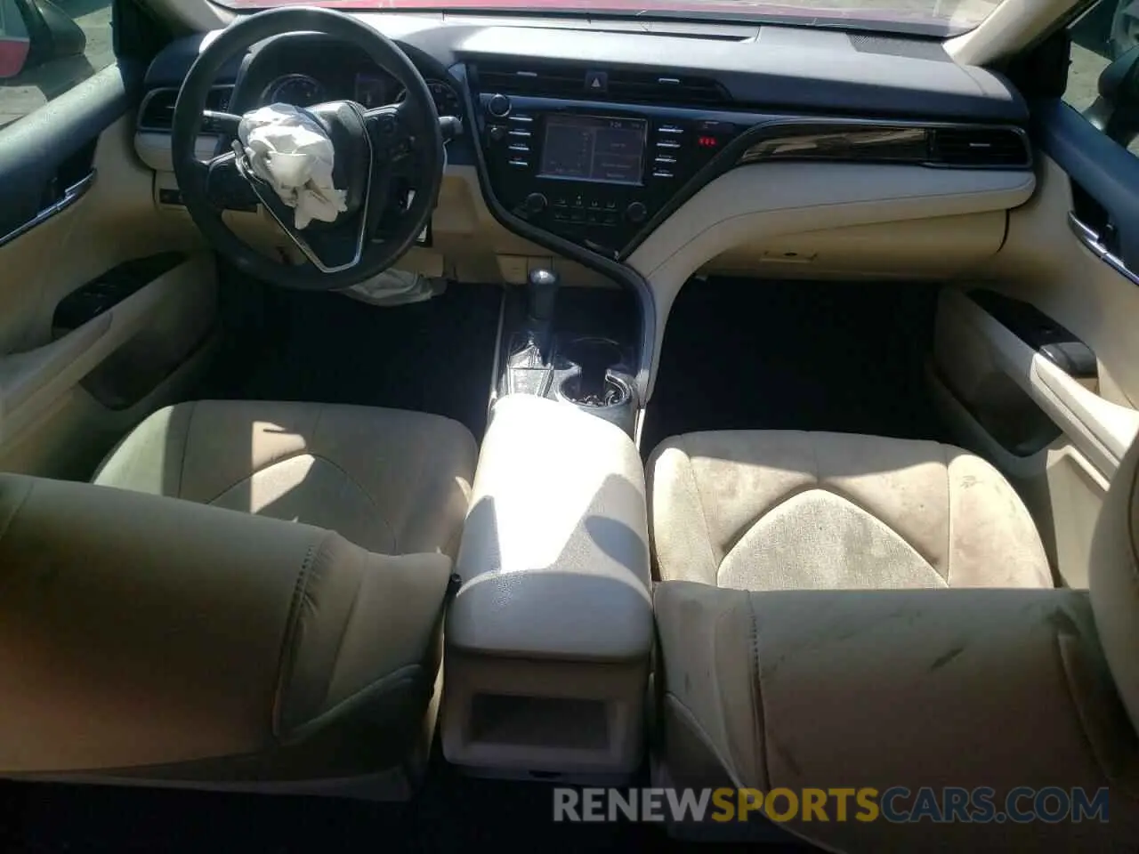 8 Фотография поврежденного автомобиля 4T1B11HK0KU810494 TOYOTA CAMRY 2019