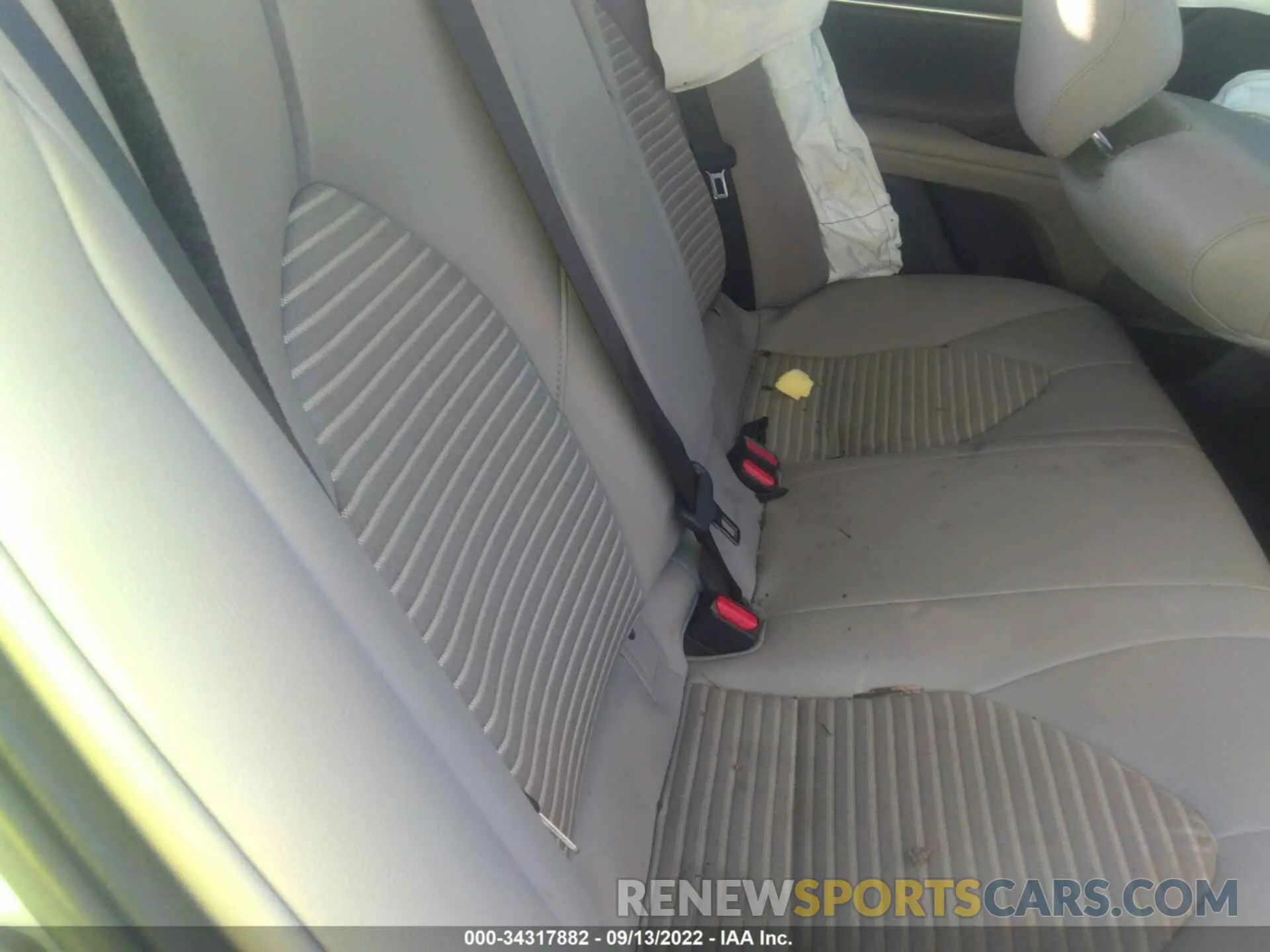 8 Photograph of a damaged car 4T1B11HK0KU823553 TOYOTA CAMRY 2019