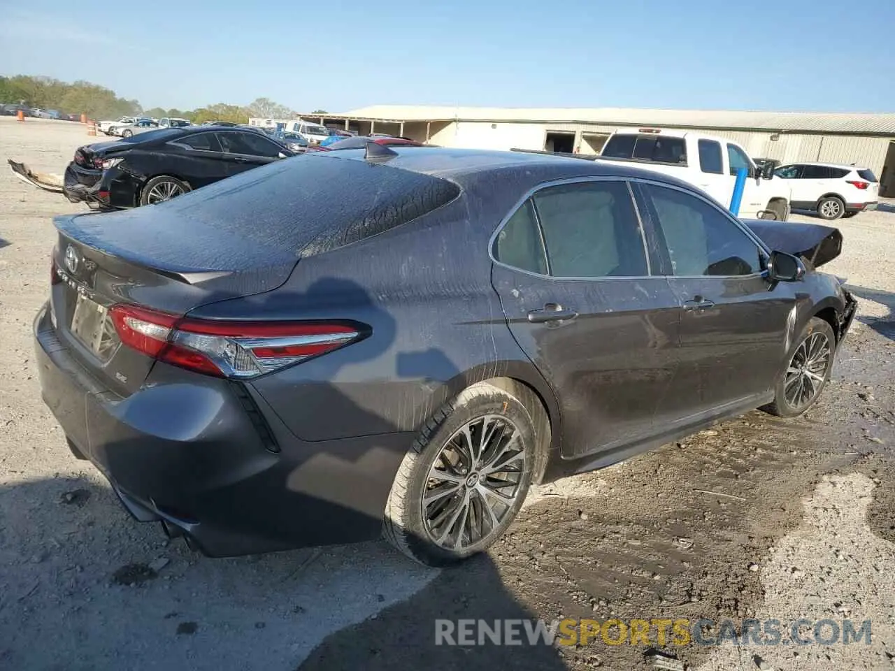 3 Photograph of a damaged car 4T1B11HK0KU823889 TOYOTA CAMRY 2019