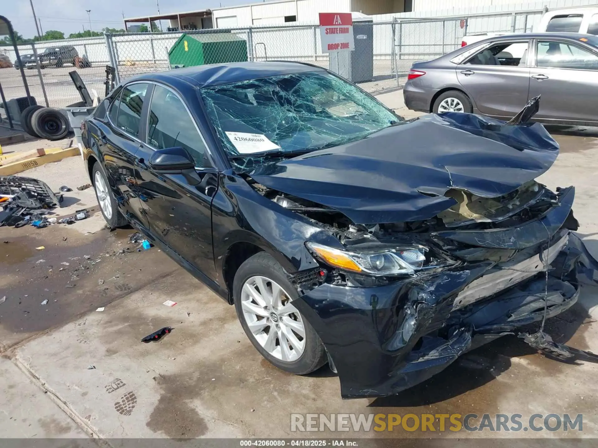 6 Photograph of a damaged car 4T1B11HK0KU849912 TOYOTA CAMRY 2019