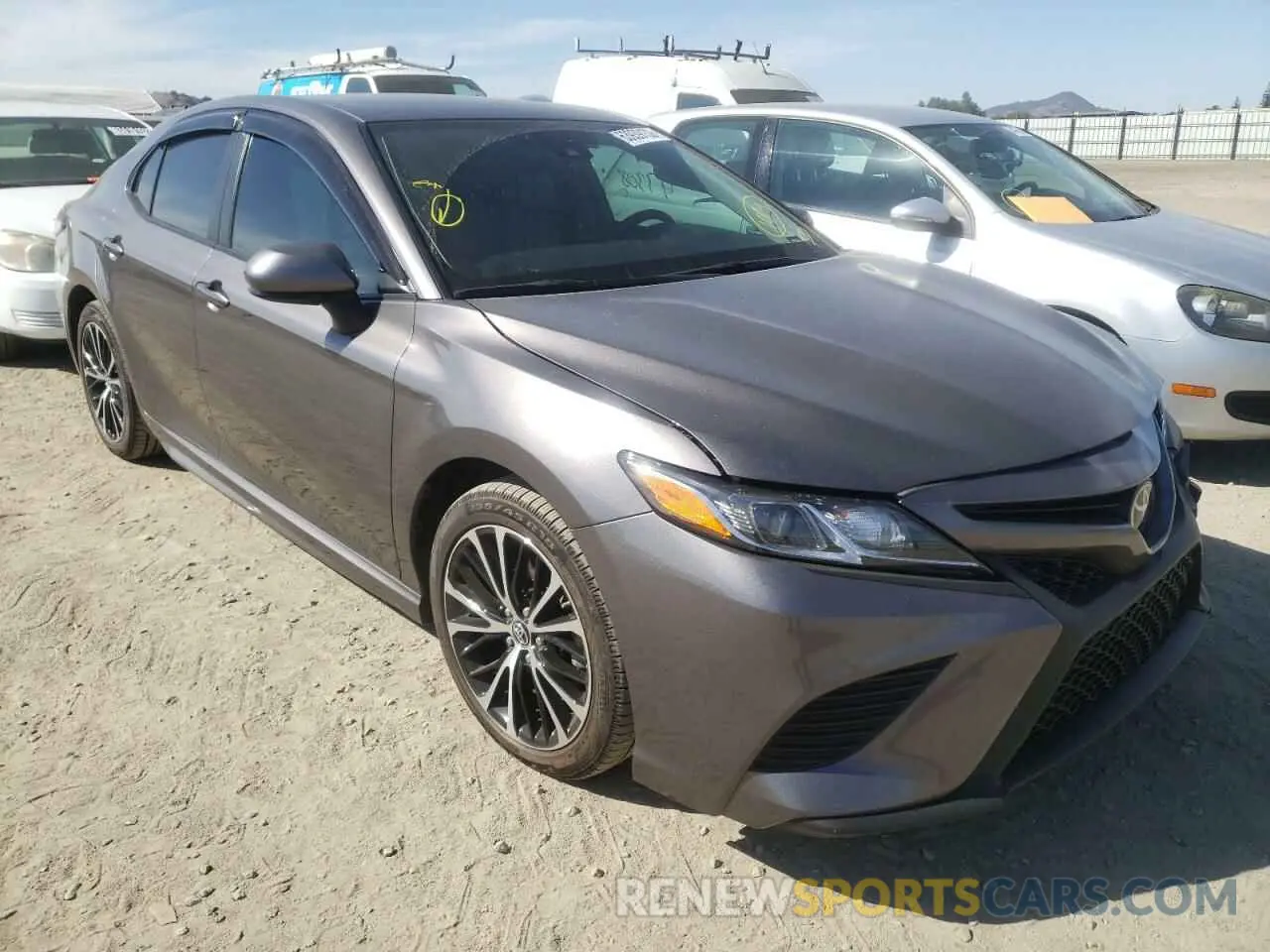 1 Photograph of a damaged car 4T1B11HK1KU163104 TOYOTA CAMRY 2019