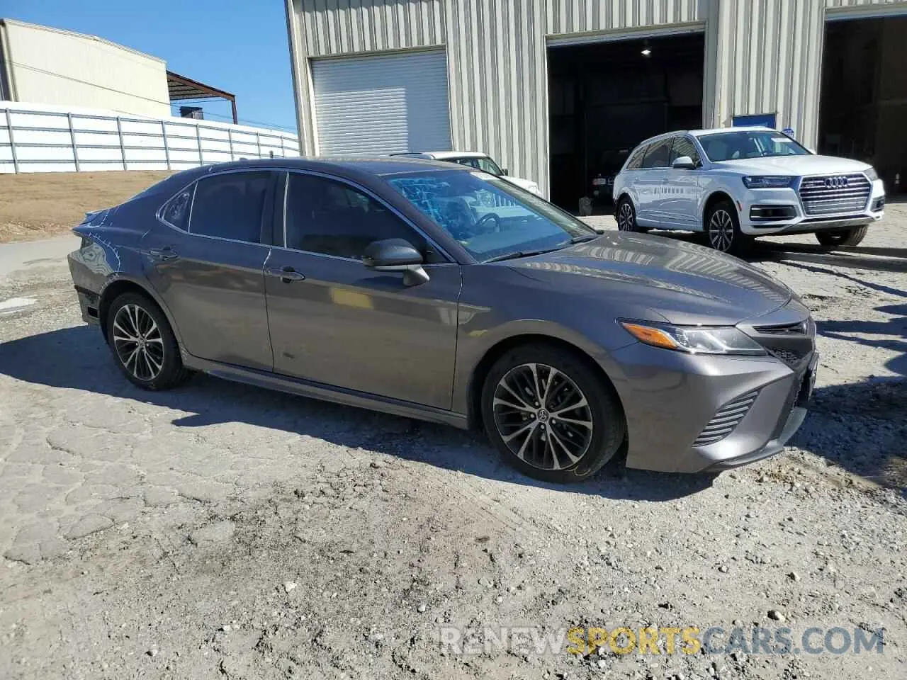 4 Фотография поврежденного автомобиля 4T1B11HK1KU166780 TOYOTA CAMRY 2019