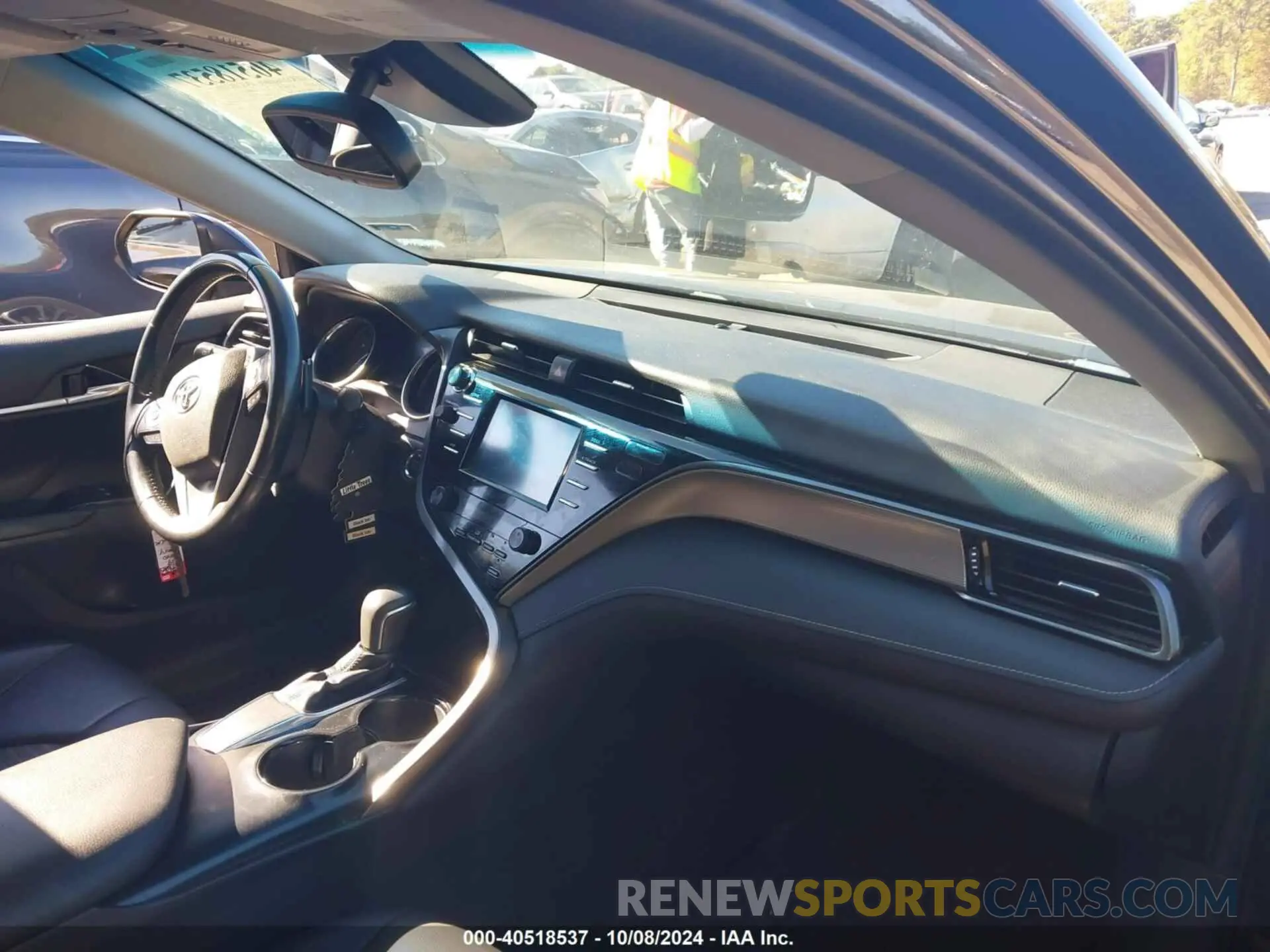 5 Photograph of a damaged car 4T1B11HK1KU176404 TOYOTA CAMRY 2019