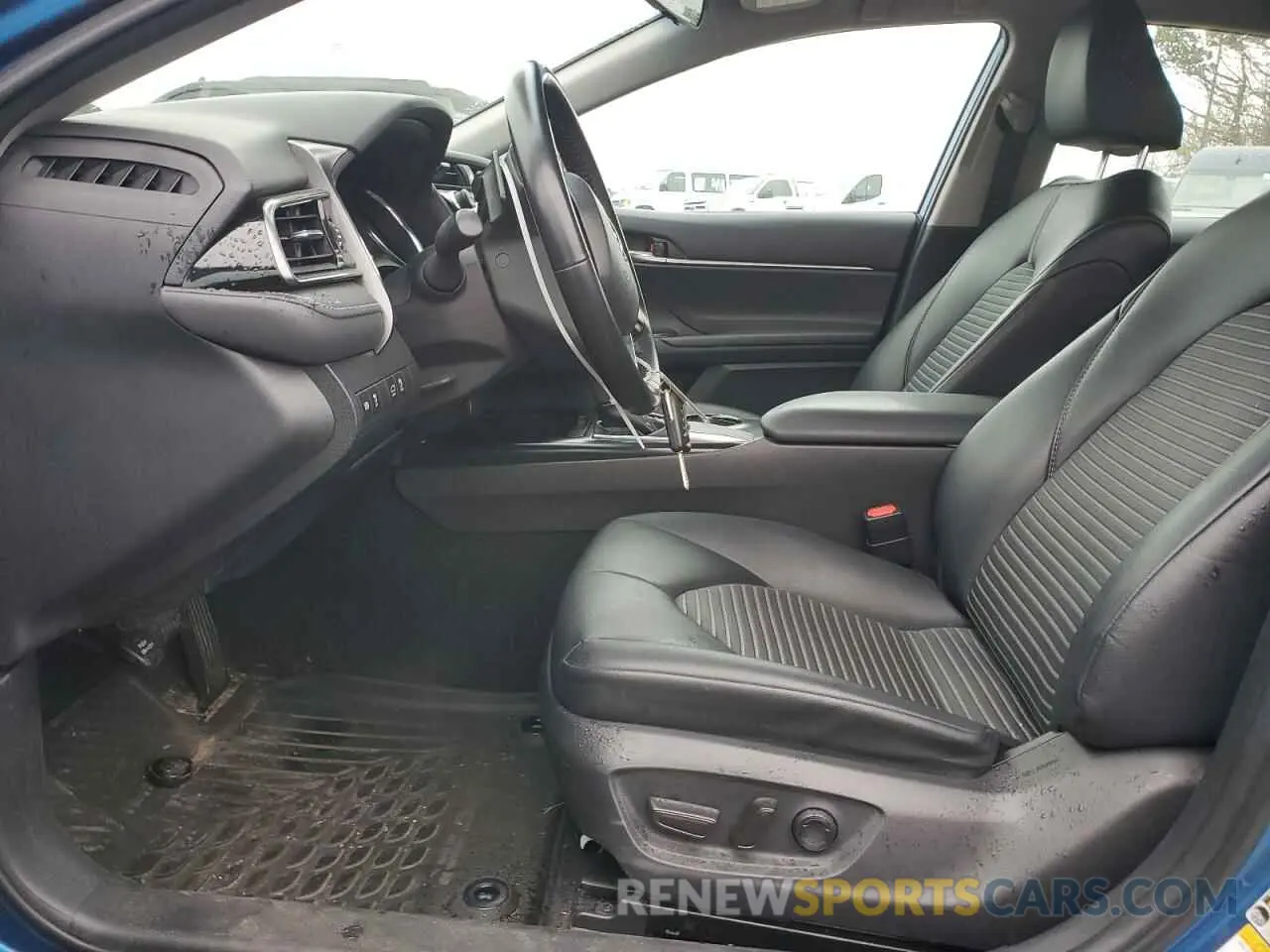 7 Photograph of a damaged car 4T1B11HK1KU176595 TOYOTA CAMRY 2019