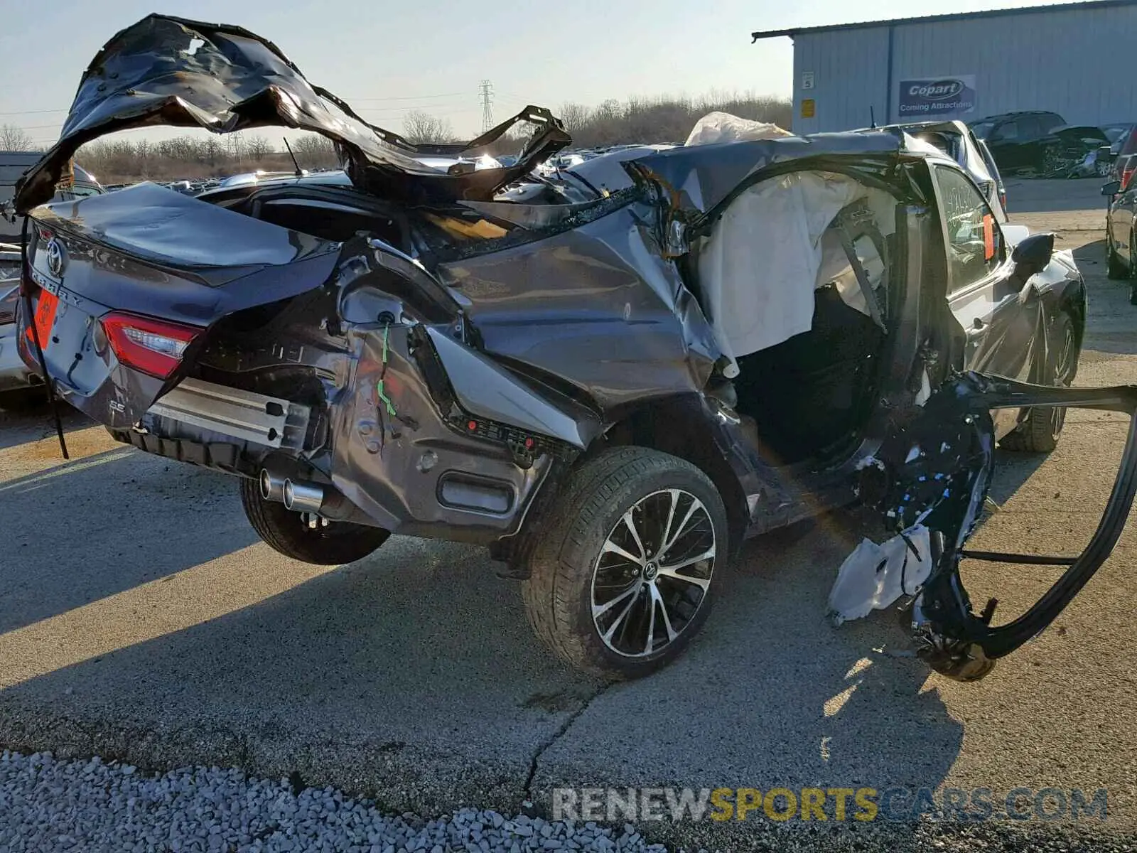 4 Photograph of a damaged car 4T1B11HK1KU178136 TOYOTA CAMRY 2019