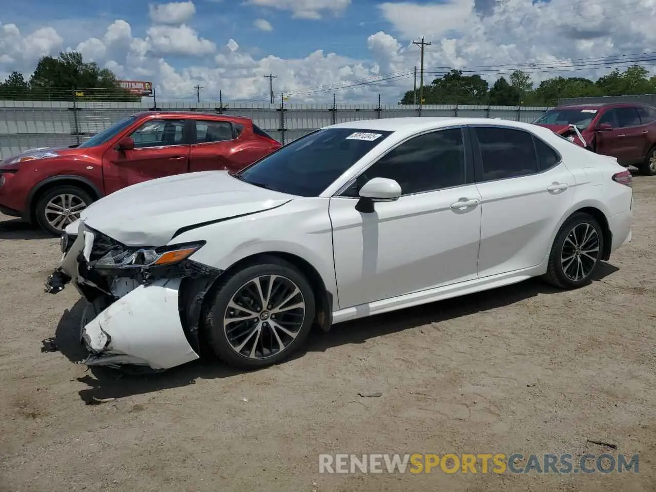 1 Photograph of a damaged car 4T1B11HK1KU180212 TOYOTA CAMRY 2019