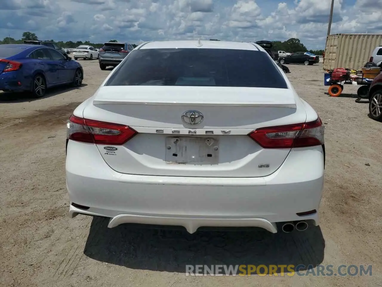 6 Photograph of a damaged car 4T1B11HK1KU180212 TOYOTA CAMRY 2019