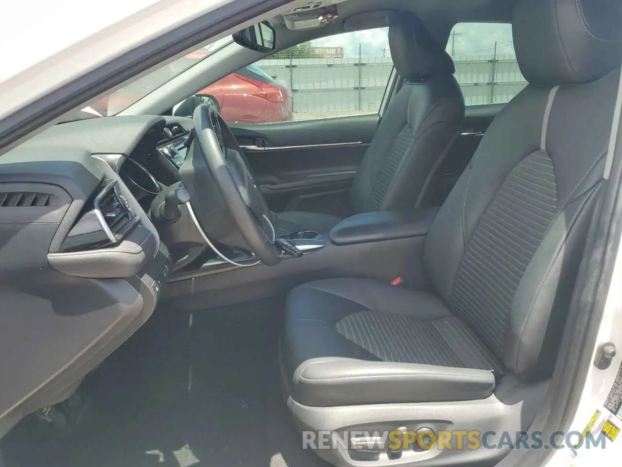 7 Photograph of a damaged car 4T1B11HK1KU180212 TOYOTA CAMRY 2019