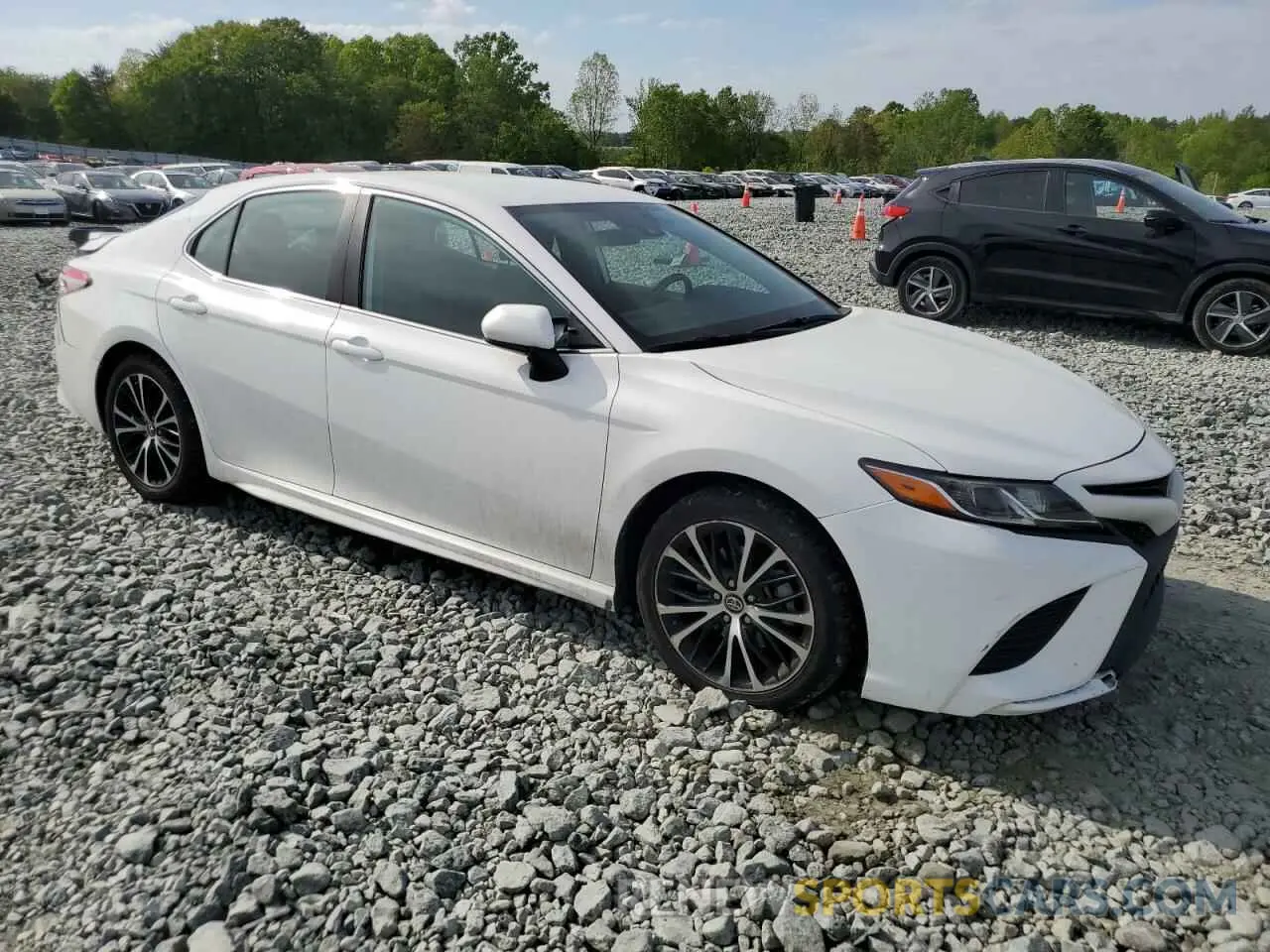 4 Фотография поврежденного автомобиля 4T1B11HK1KU195857 TOYOTA CAMRY 2019