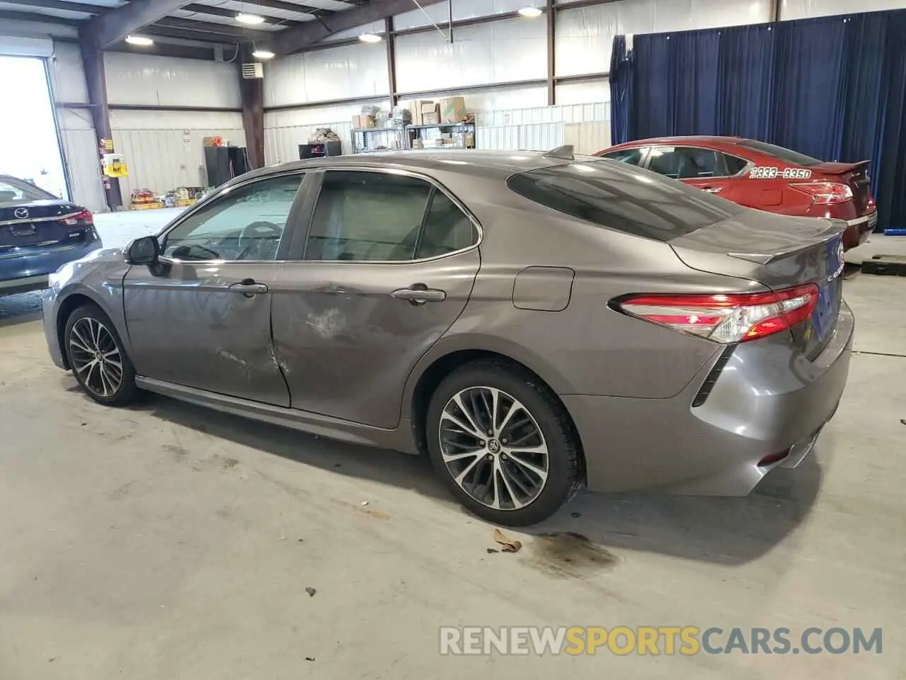 2 Photograph of a damaged car 4T1B11HK1KU199665 TOYOTA CAMRY 2019