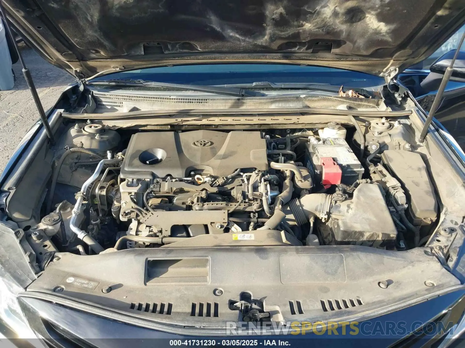 10 Photograph of a damaged car 4T1B11HK1KU201897 TOYOTA CAMRY 2019