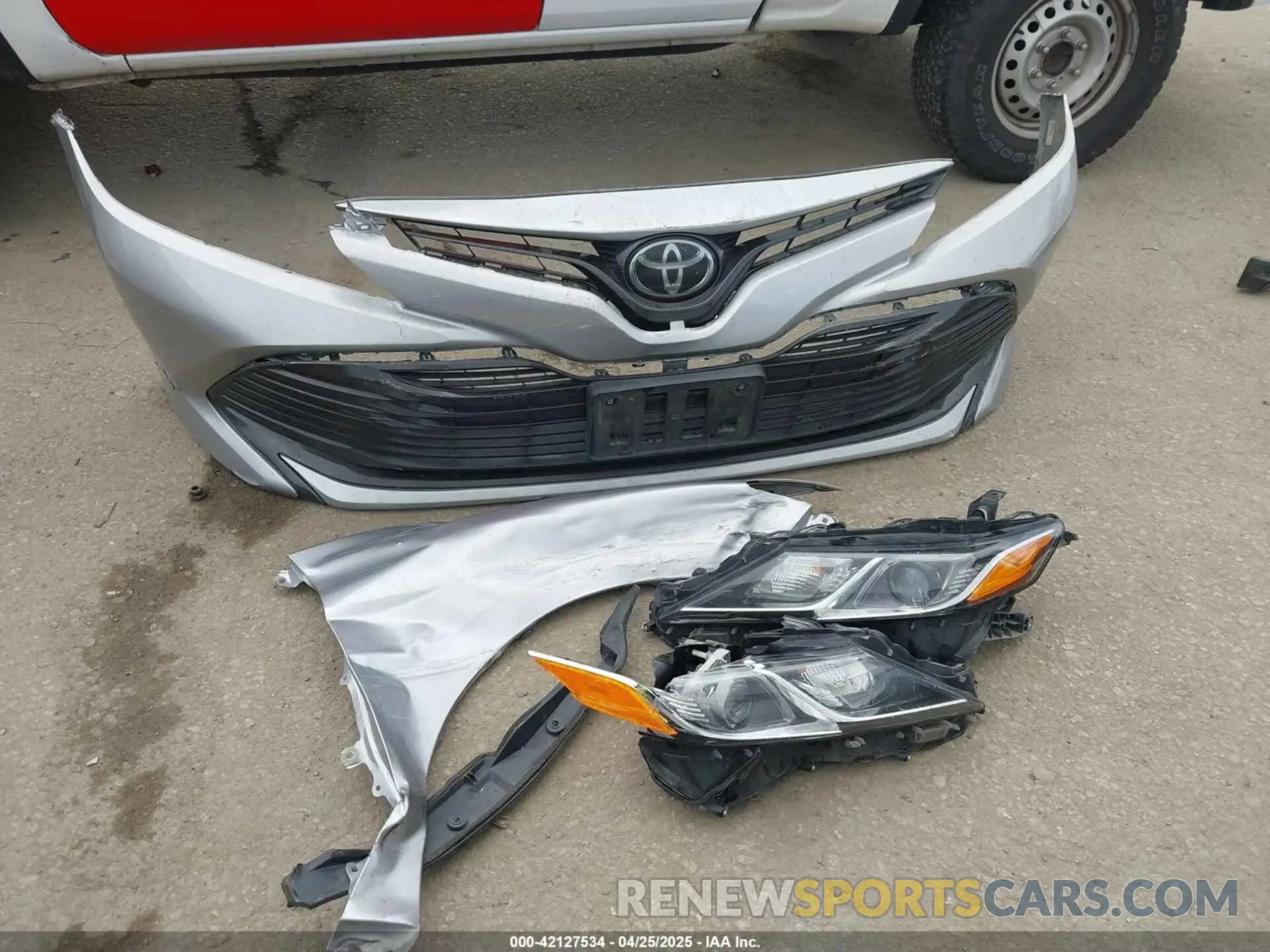 12 Фотография поврежденного автомобиля 4T1B11HK1KU205545 TOYOTA CAMRY 2019