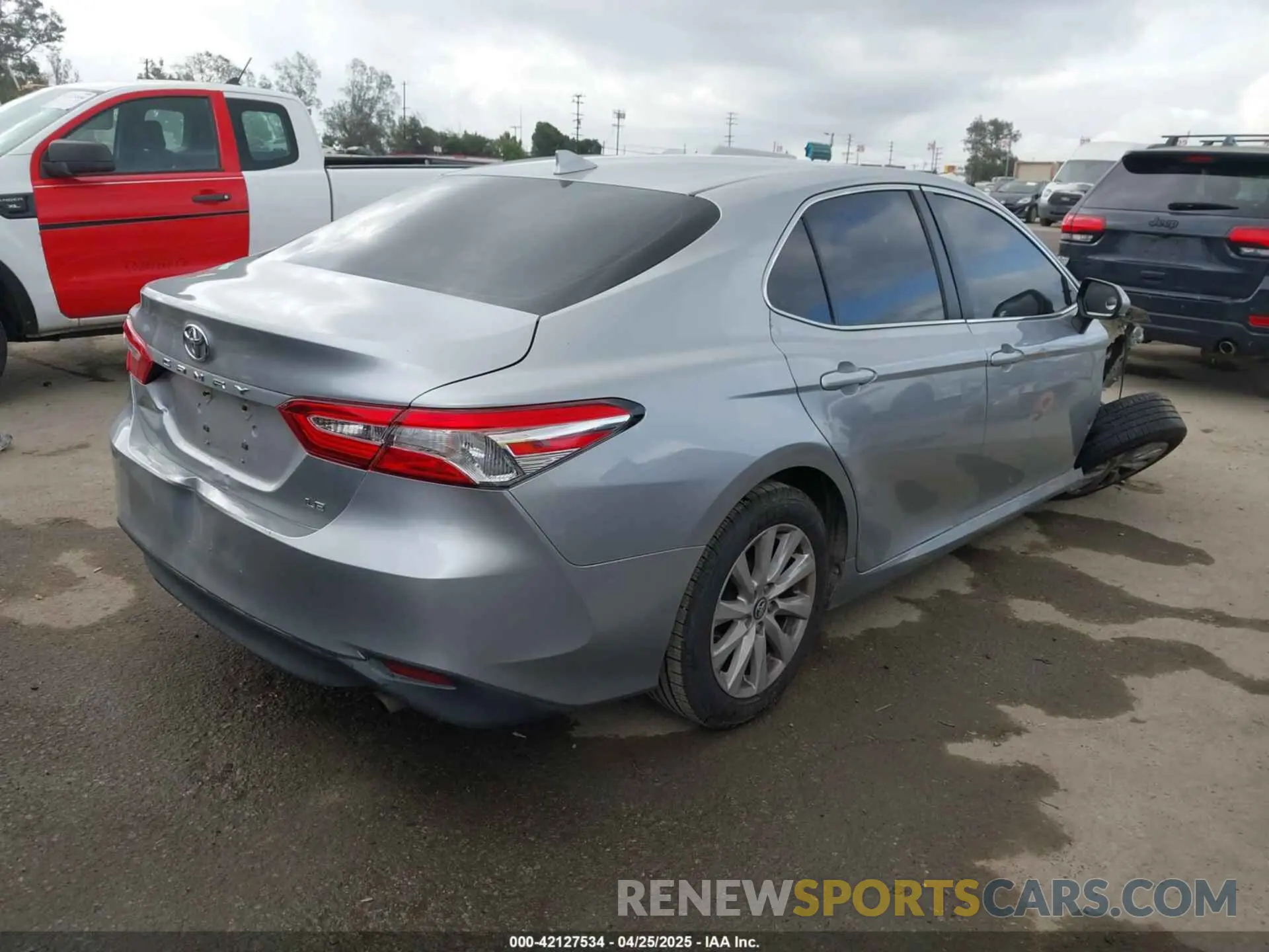 4 Фотография поврежденного автомобиля 4T1B11HK1KU205545 TOYOTA CAMRY 2019
