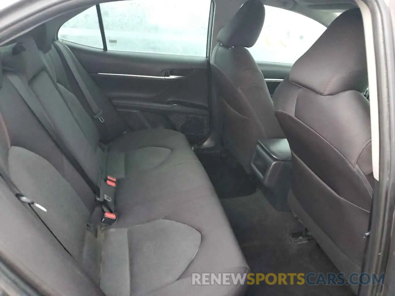 10 Photograph of a damaged car 4T1B11HK1KU205948 TOYOTA CAMRY 2019