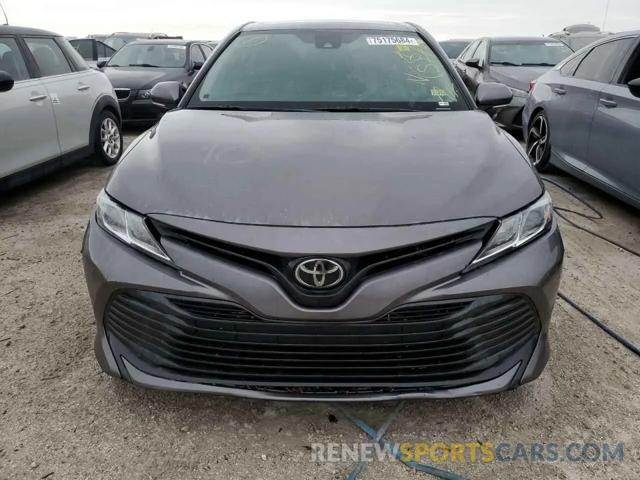 5 Photograph of a damaged car 4T1B11HK1KU205948 TOYOTA CAMRY 2019