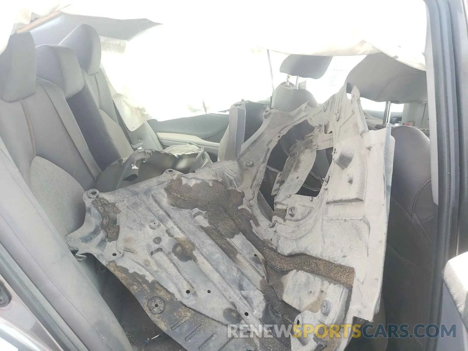 6 Photograph of a damaged car 4T1B11HK1KU206839 TOYOTA CAMRY 2019