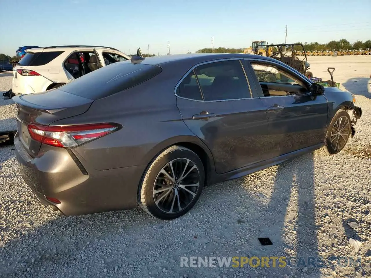 3 Photograph of a damaged car 4T1B11HK1KU207733 TOYOTA CAMRY 2019