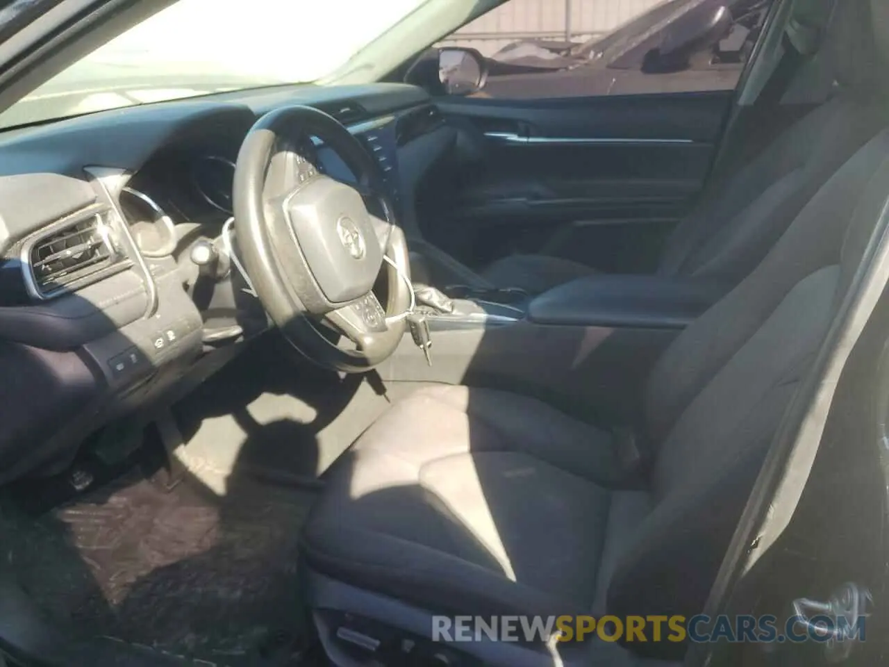 7 Фотография поврежденного автомобиля 4T1B11HK1KU210812 TOYOTA CAMRY 2019