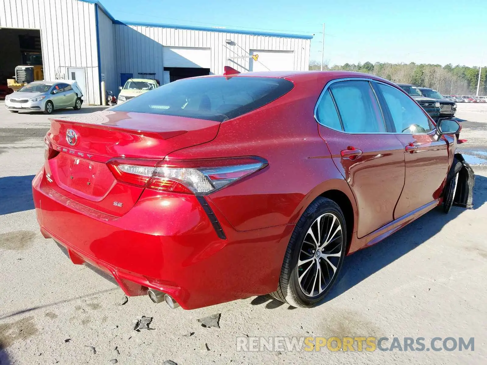 4 Photograph of a damaged car 4T1B11HK1KU228176 TOYOTA CAMRY 2019