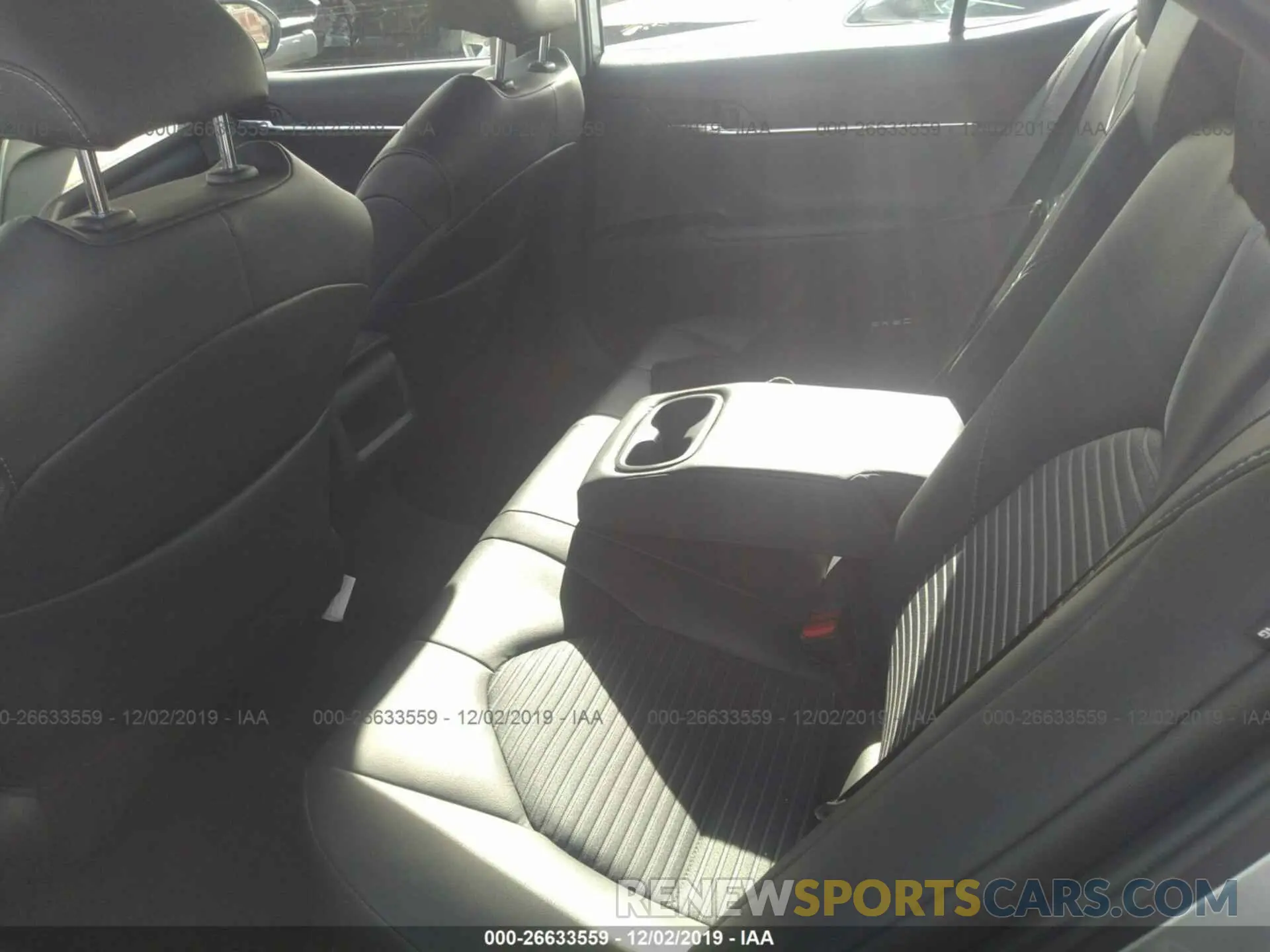 8 Photograph of a damaged car 4T1B11HK1KU228565 TOYOTA CAMRY 2019