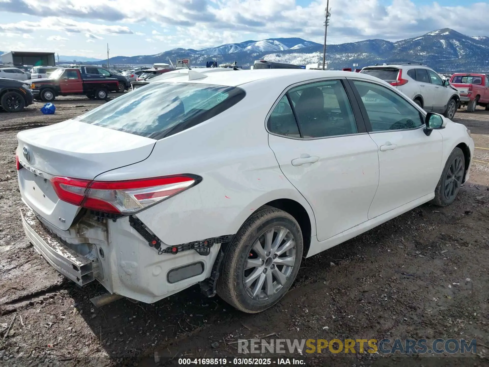 4 Photograph of a damaged car 4T1B11HK1KU229179 TOYOTA CAMRY 2019