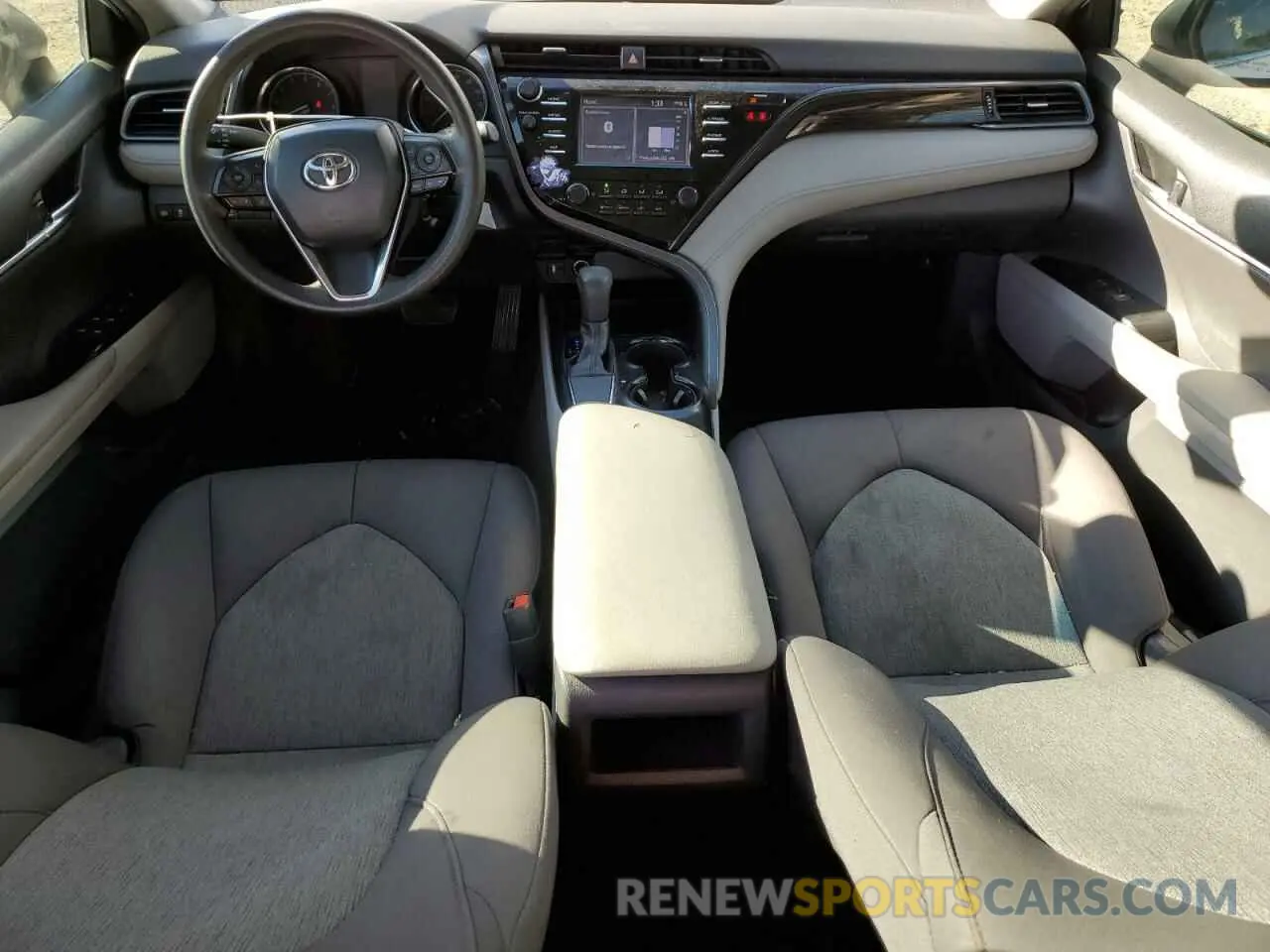 8 Photograph of a damaged car 4T1B11HK1KU235161 TOYOTA CAMRY 2019