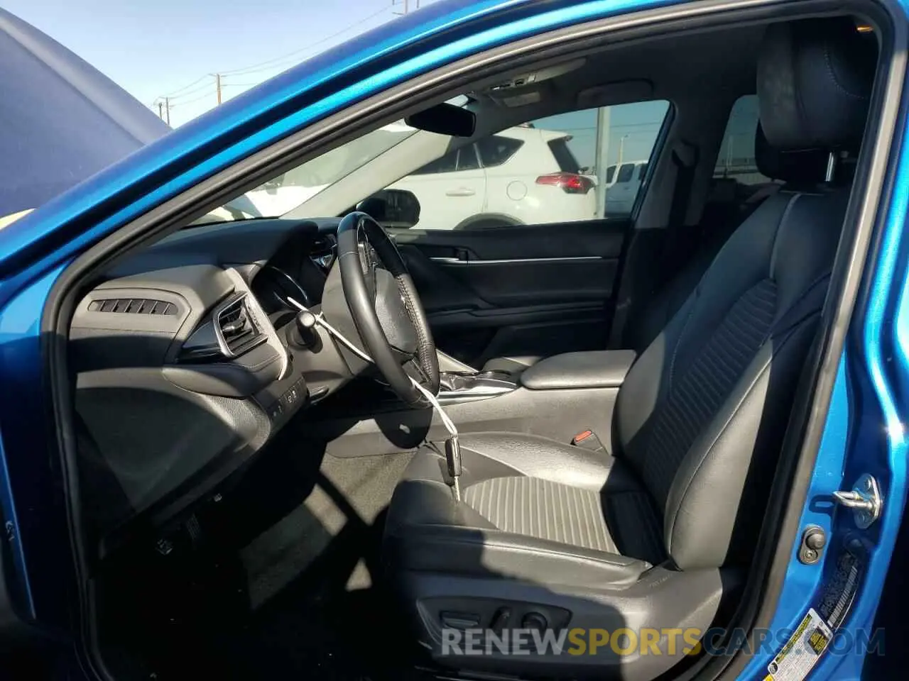 7 Photograph of a damaged car 4T1B11HK1KU241140 TOYOTA CAMRY 2019