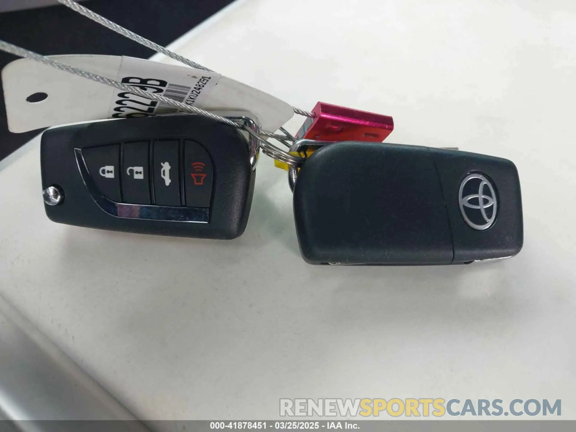 11 Фотография поврежденного автомобиля 4T1B11HK1KU248251 TOYOTA CAMRY 2019