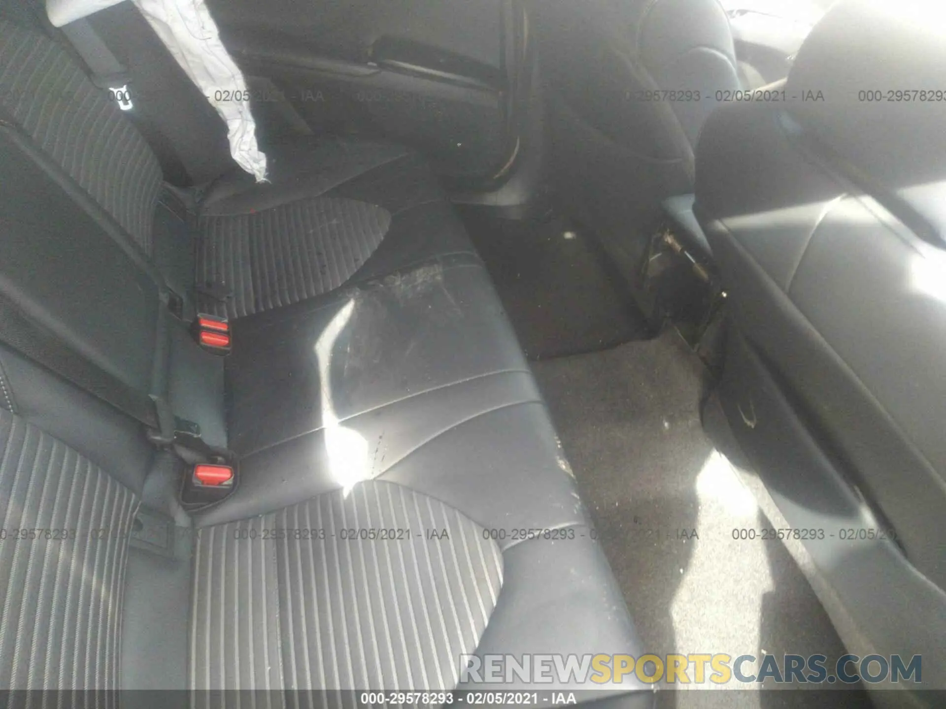 8 Photograph of a damaged car 4T1B11HK1KU251389 TOYOTA CAMRY 2019