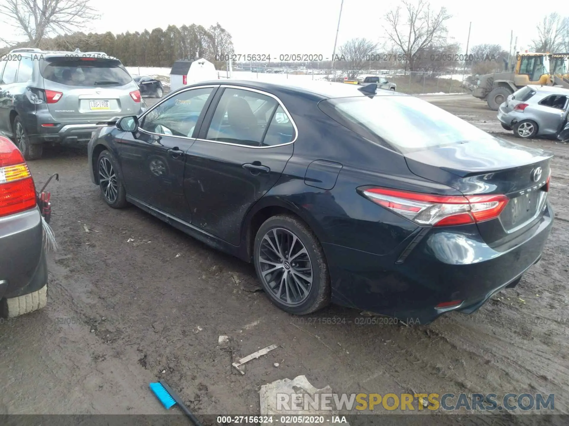 3 Photograph of a damaged car 4T1B11HK1KU253420 TOYOTA CAMRY 2019