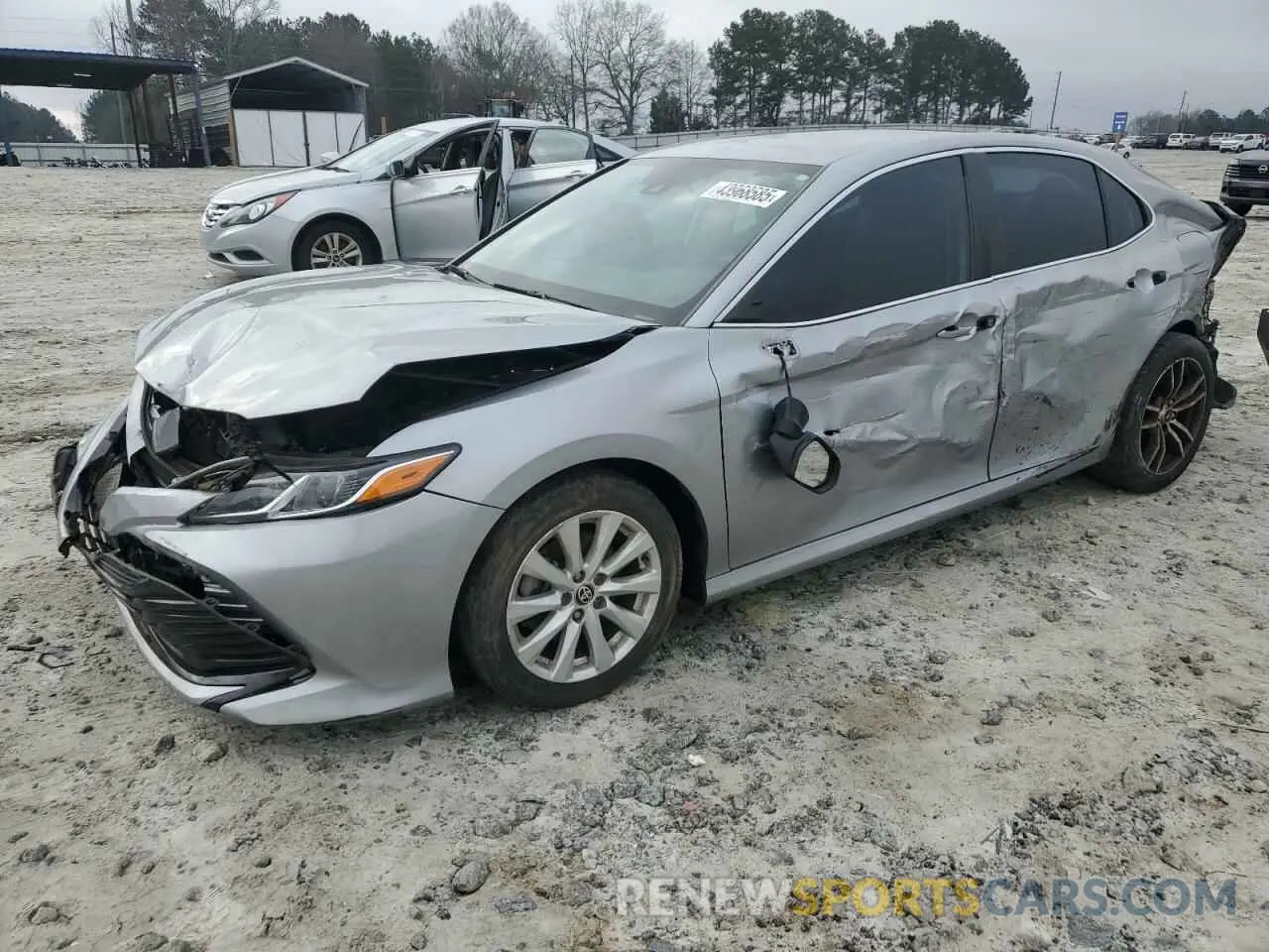 1 Photograph of a damaged car 4T1B11HK1KU260321 TOYOTA CAMRY 2019