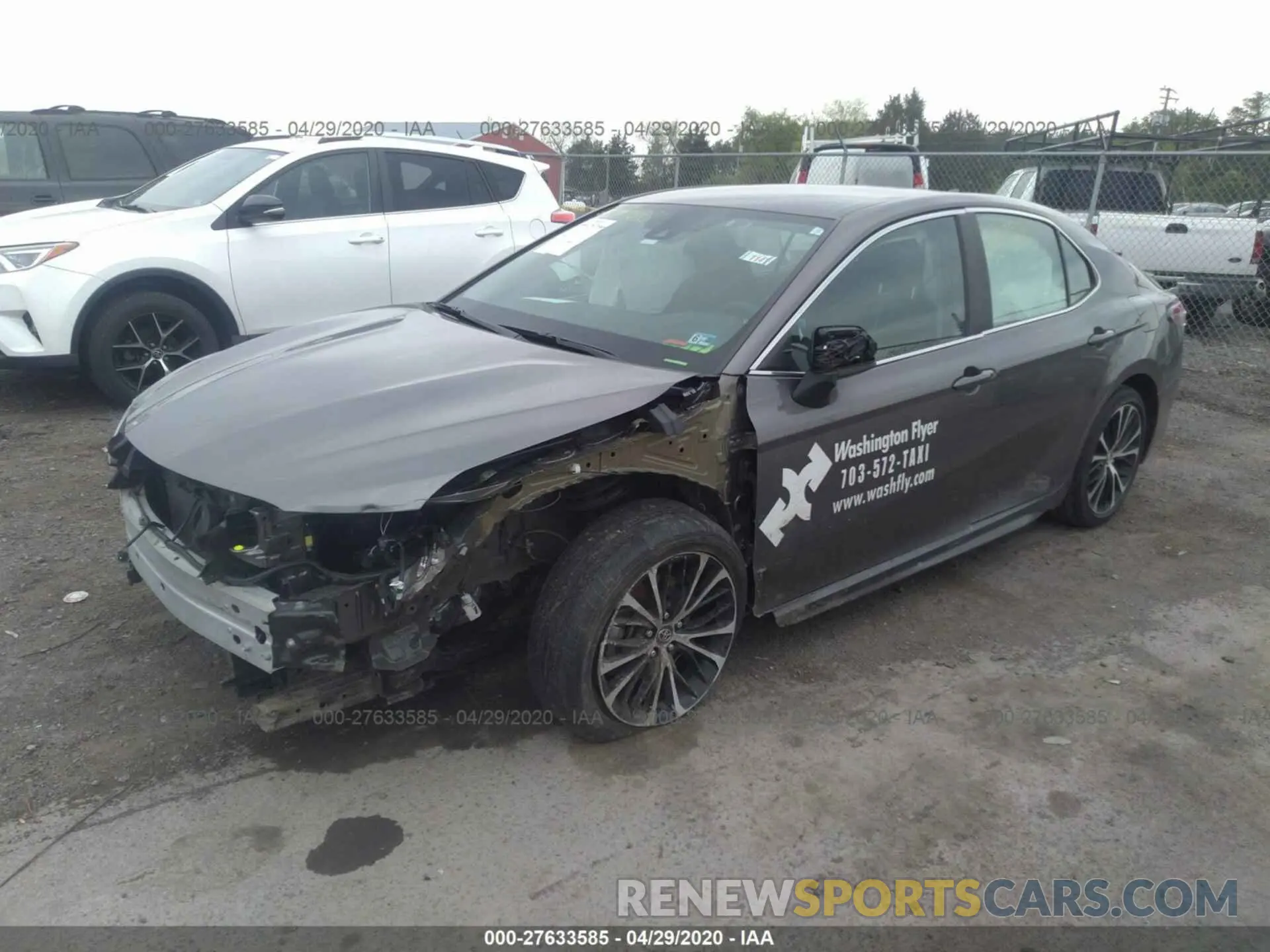 2 Photograph of a damaged car 4T1B11HK1KU268967 TOYOTA CAMRY 2019