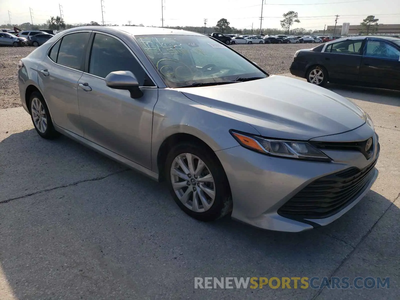 1 Photograph of a damaged car 4T1B11HK1KU270833 TOYOTA CAMRY 2019