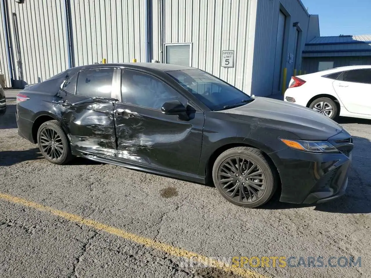 4 Фотография поврежденного автомобиля 4T1B11HK1KU271612 TOYOTA CAMRY 2019