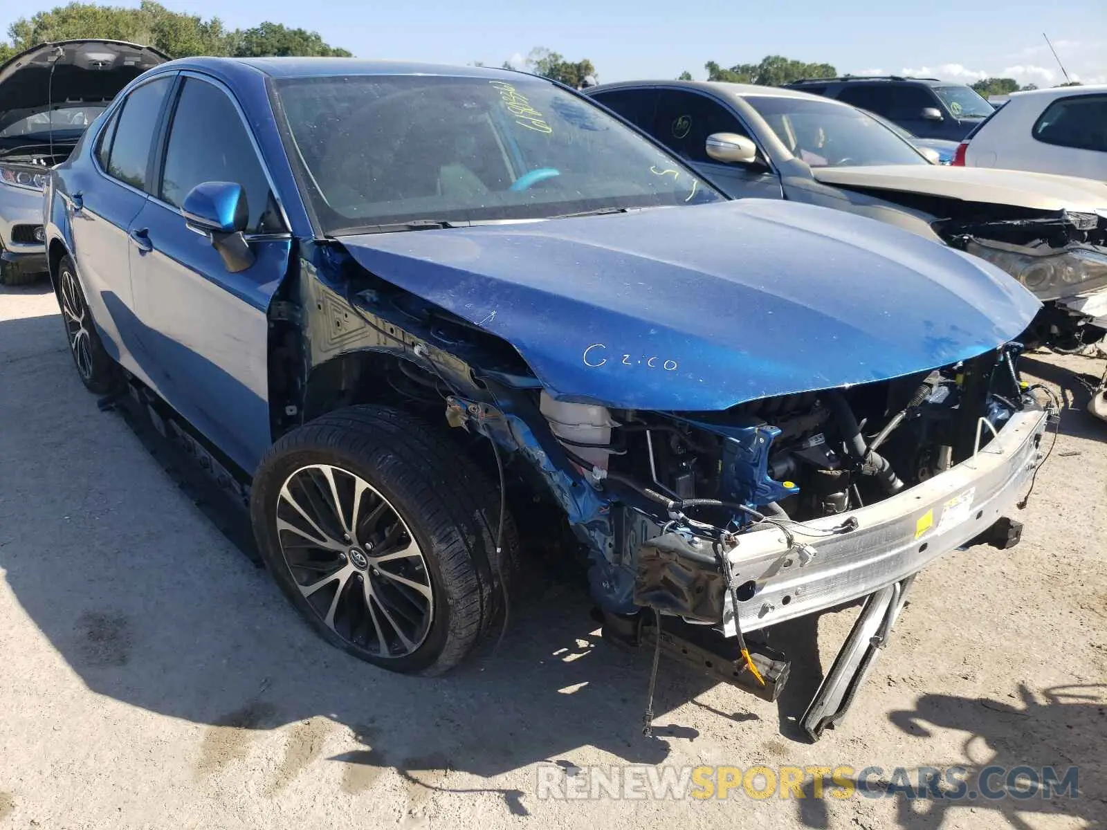 1 Photograph of a damaged car 4T1B11HK1KU275496 TOYOTA CAMRY 2019
