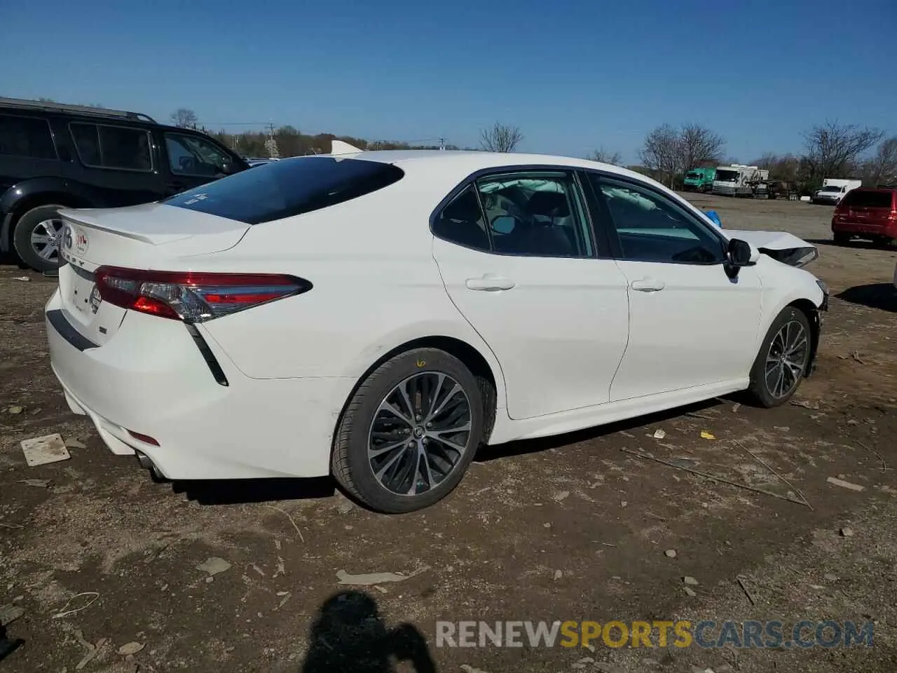 3 Photograph of a damaged car 4T1B11HK1KU276924 TOYOTA CAMRY 2019