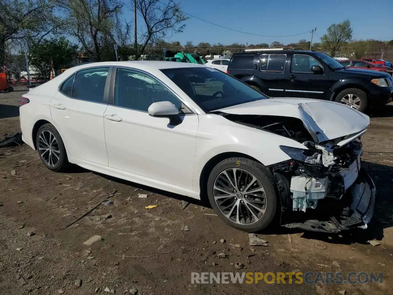 4 Photograph of a damaged car 4T1B11HK1KU276924 TOYOTA CAMRY 2019