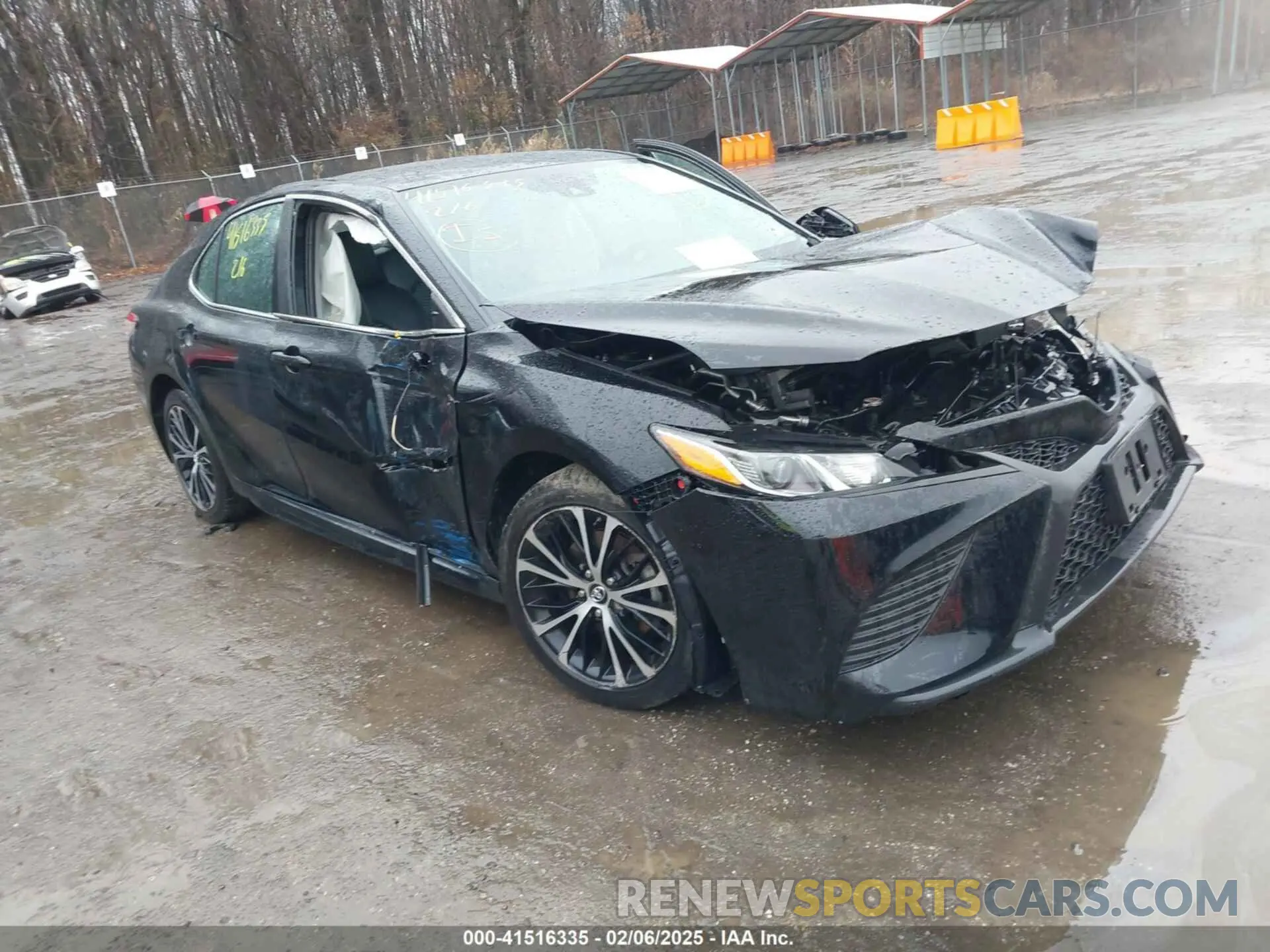 1 Photograph of a damaged car 4T1B11HK1KU278947 TOYOTA CAMRY 2019