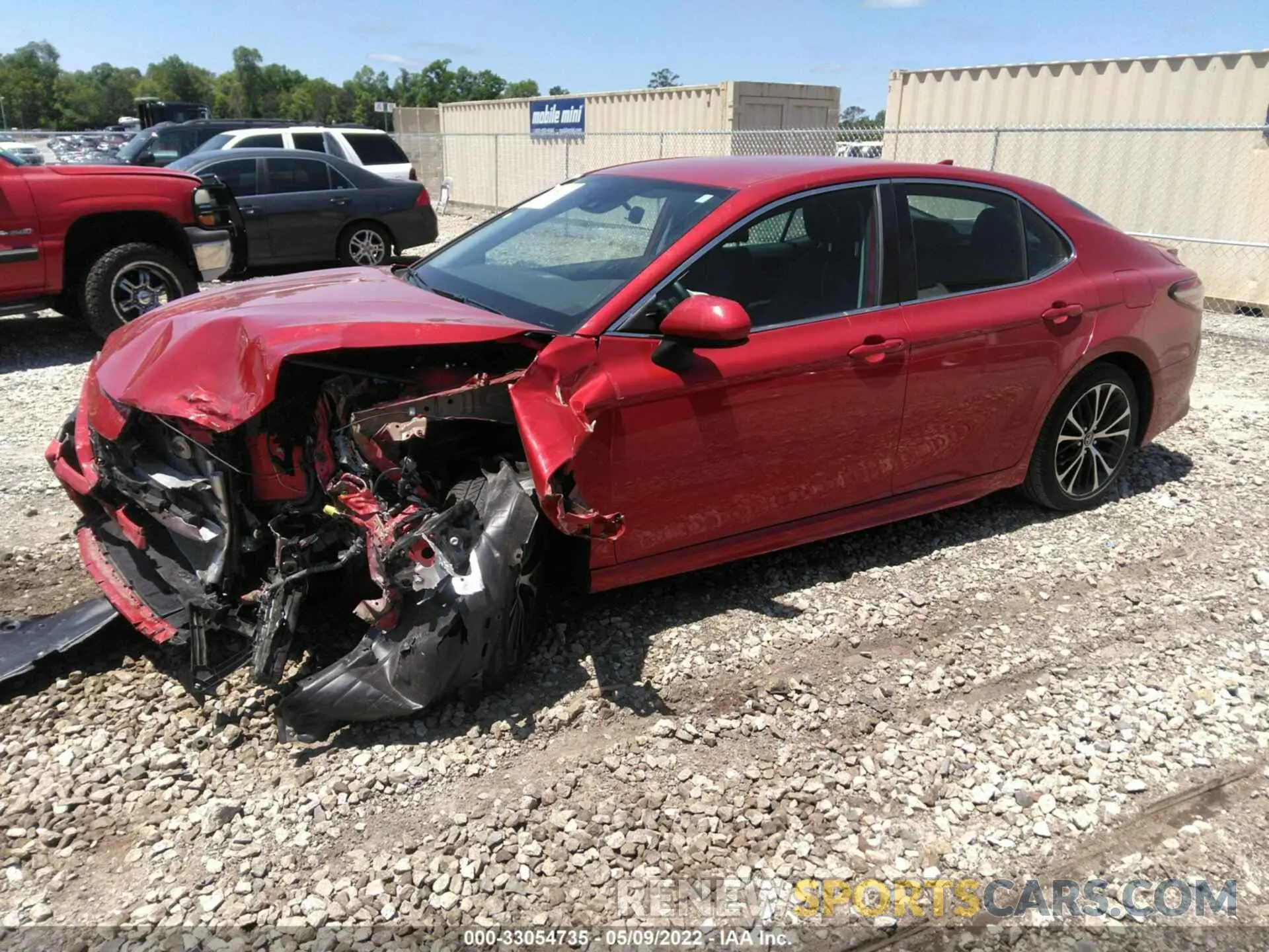 2 Photograph of a damaged car 4T1B11HK1KU281086 TOYOTA CAMRY 2019