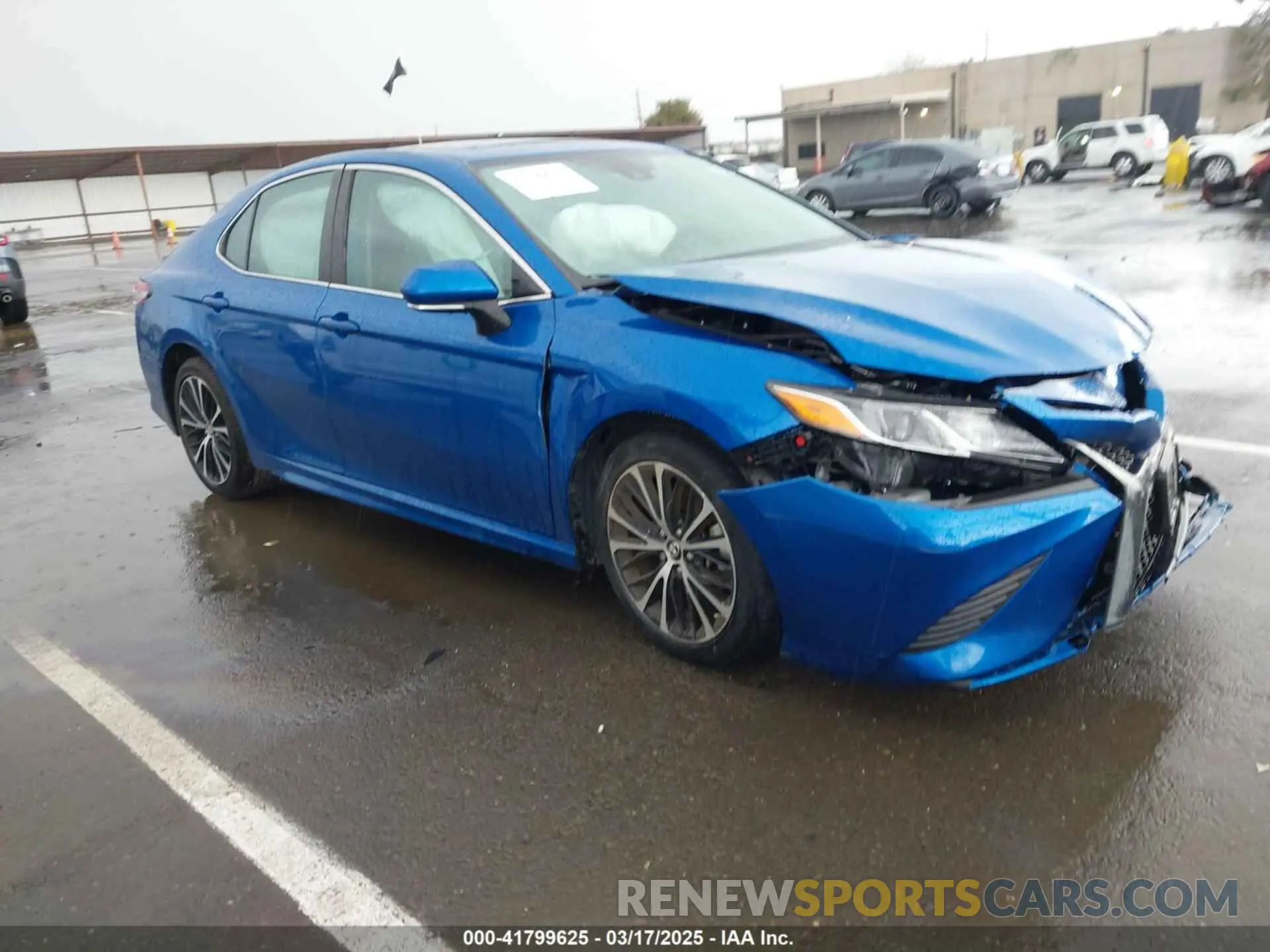 1 Фотография поврежденного автомобиля 4T1B11HK1KU282870 TOYOTA CAMRY 2019