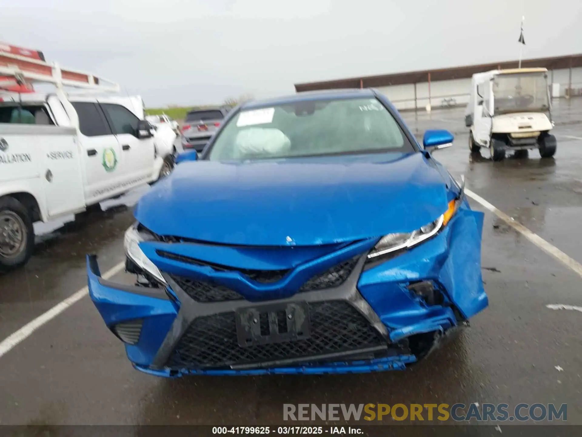 12 Фотография поврежденного автомобиля 4T1B11HK1KU282870 TOYOTA CAMRY 2019