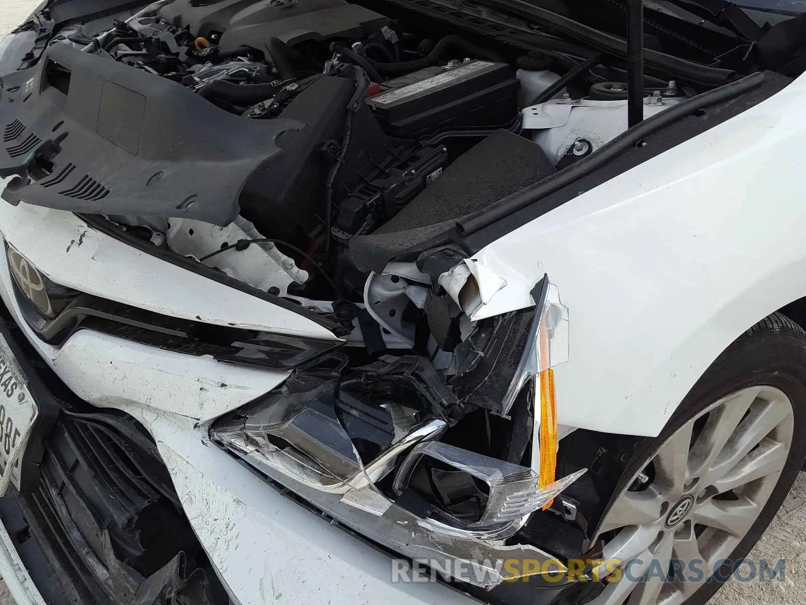 9 Photograph of a damaged car 4T1B11HK1KU289396 TOYOTA CAMRY 2019
