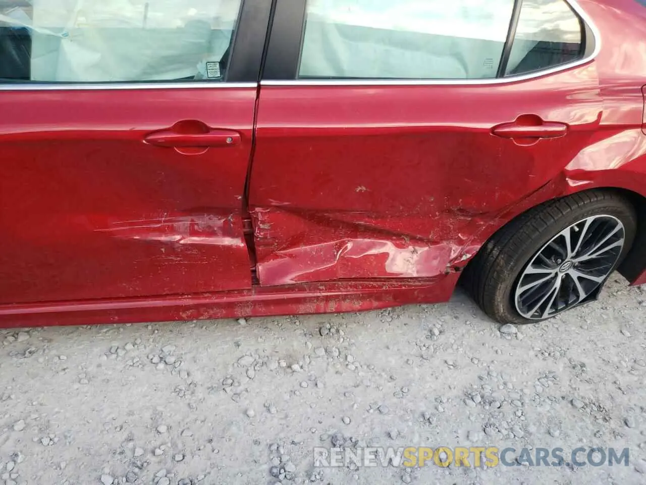 9 Photograph of a damaged car 4T1B11HK1KU293819 TOYOTA CAMRY 2019