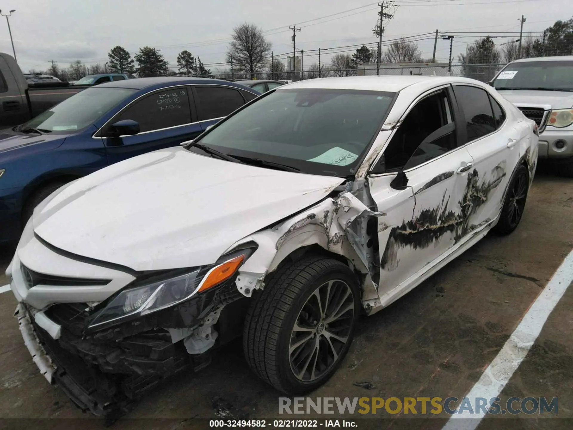 2 Photograph of a damaged car 4T1B11HK1KU695307 TOYOTA CAMRY 2019