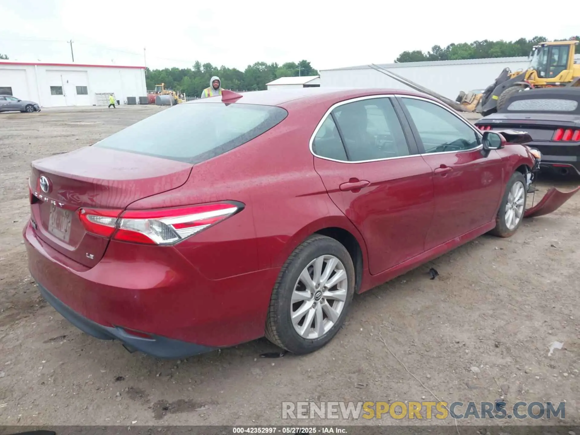 4 Photograph of a damaged car 4T1B11HK1KU701817 TOYOTA CAMRY 2019