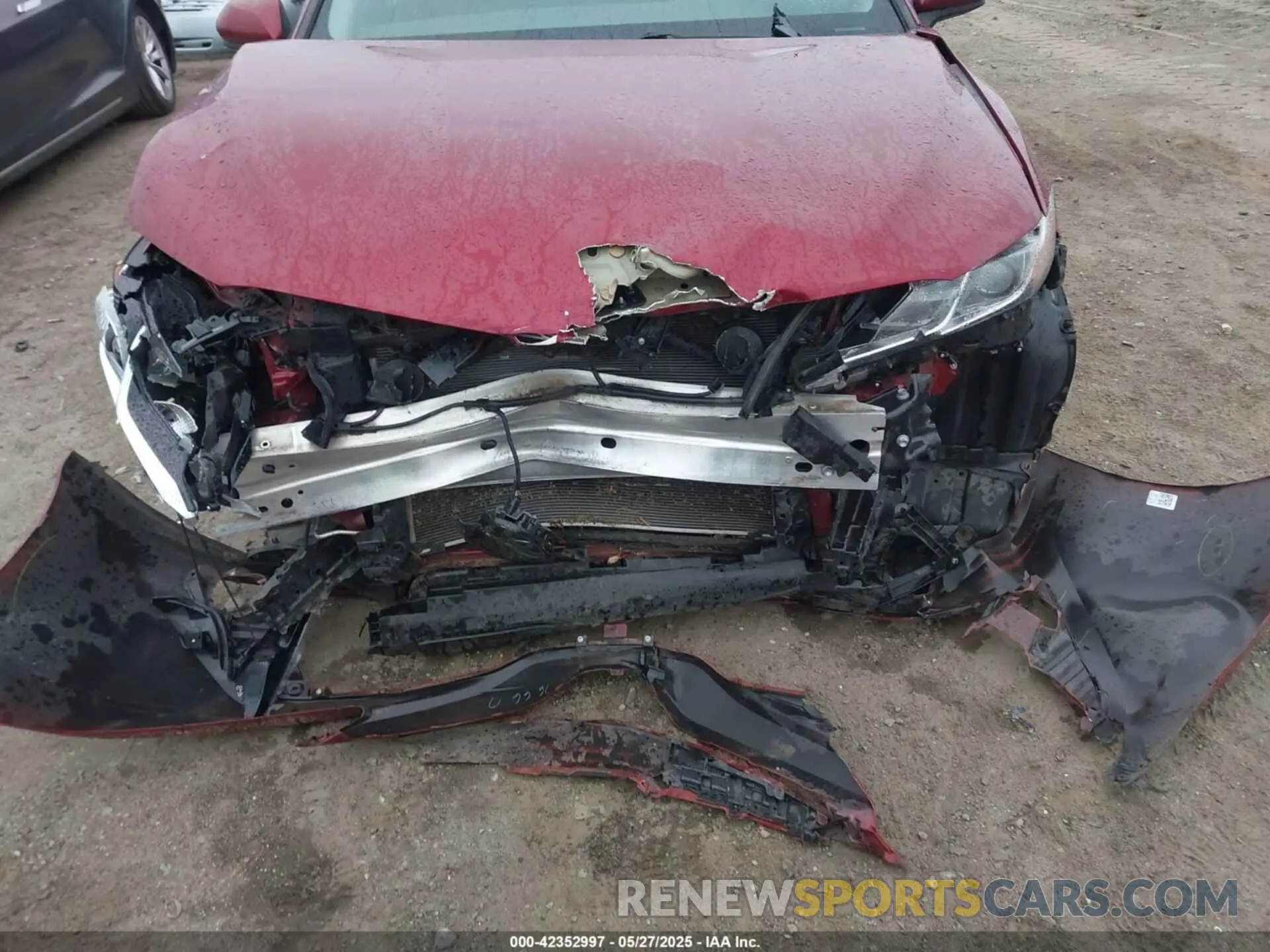 6 Photograph of a damaged car 4T1B11HK1KU701817 TOYOTA CAMRY 2019