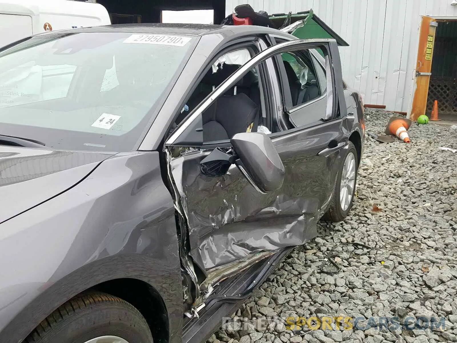 9 Photograph of a damaged car 4T1B11HK1KU710775 TOYOTA CAMRY 2019