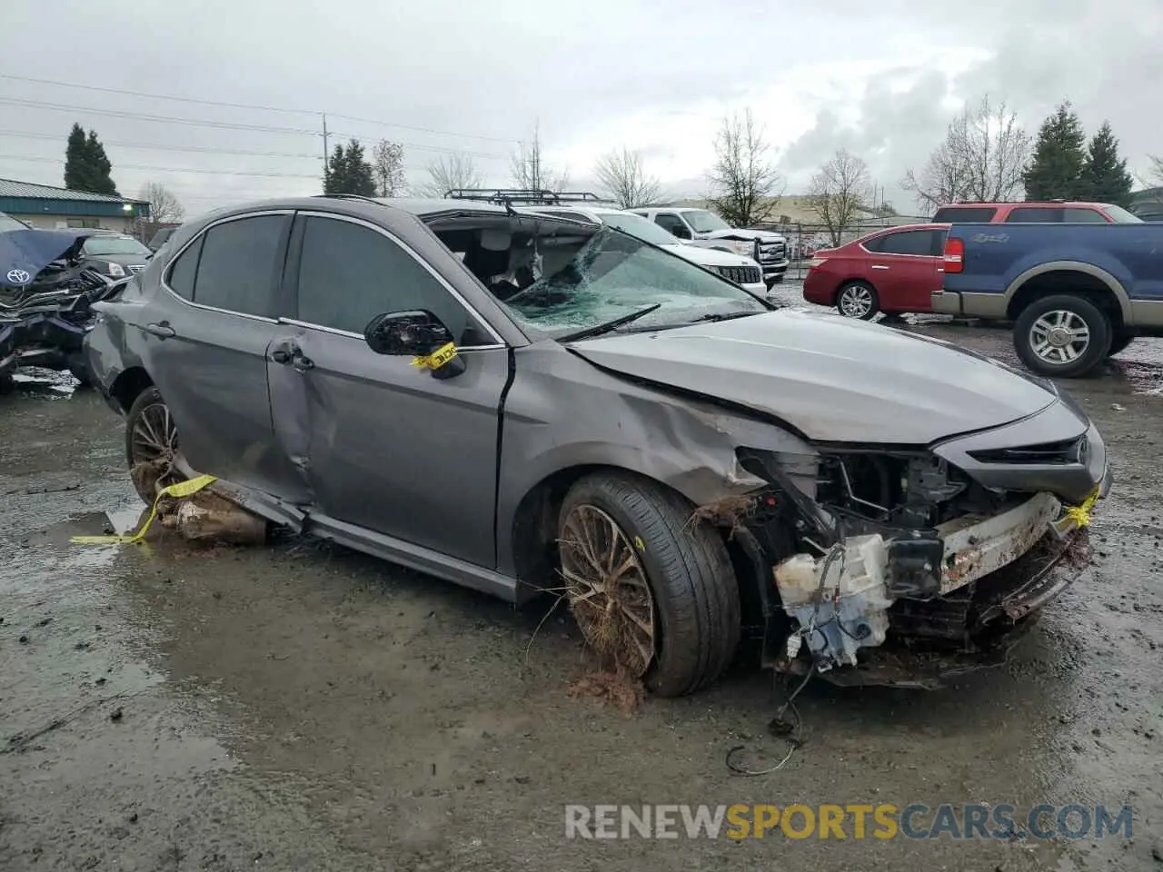 4 Photograph of a damaged car 4T1B11HK1KU715085 TOYOTA CAMRY 2019