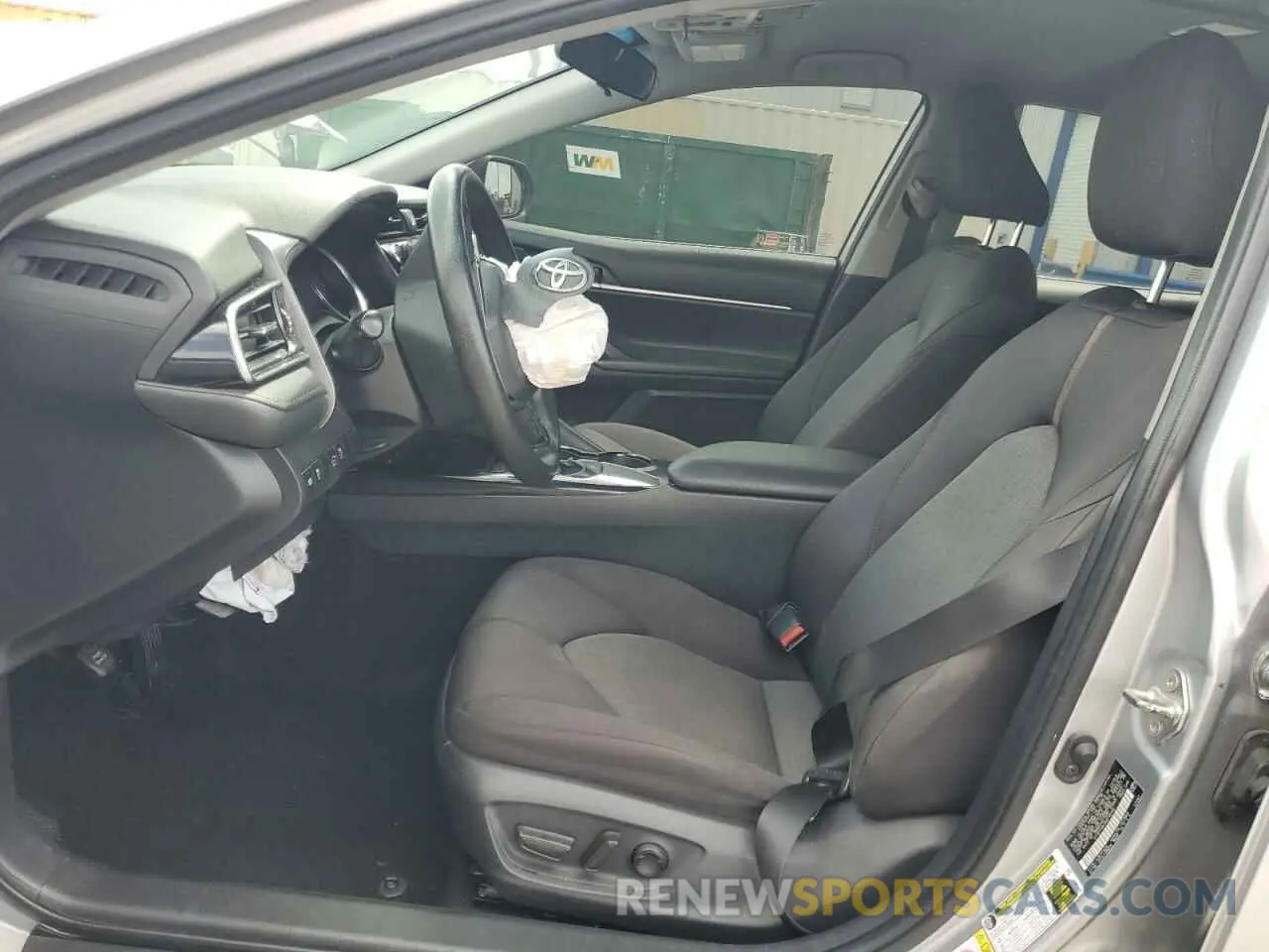 7 Фотография поврежденного автомобиля 4T1B11HK1KU718150 TOYOTA CAMRY 2019